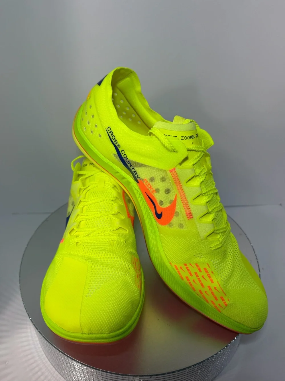 Nike Men’s Neon Yellow Zoom Racing Shoes size 12 new W